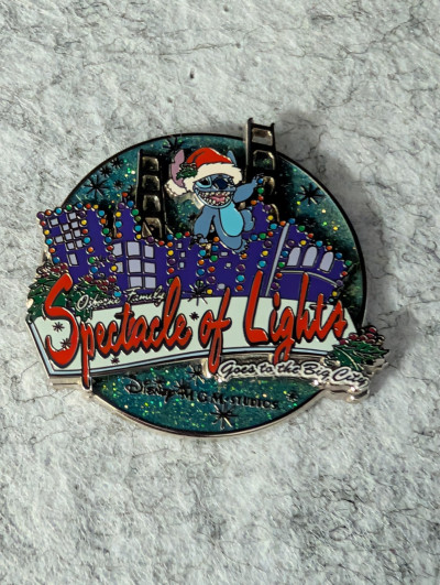 Disney Osborne Family Spectacle of Lights 2004 -Stitch In The City  pin