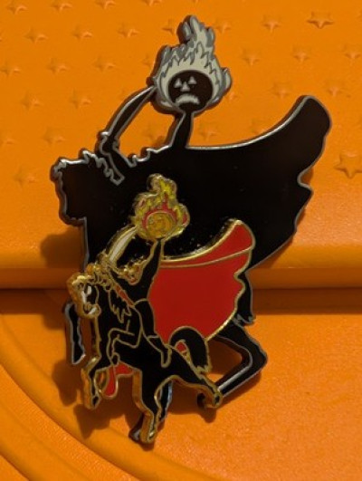 2005 Disney Headless Horseman w/black shadow Pin - RARE