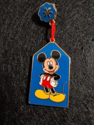 Japan Disney Store JDS - Mickey Mouse- Omamori Pin